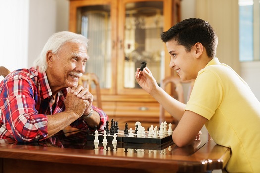 How to Keep Your Aging Parent Entertained at Home in Carmichael, CA